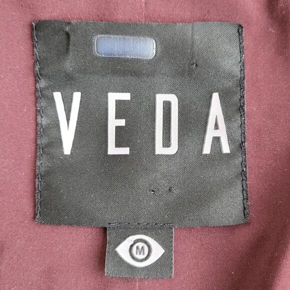 VEDA 100% Lamb Leather Cropped Moto Jacket Size M Burgundy Edgy Indie Rebel Chic - Picture 9 of 13